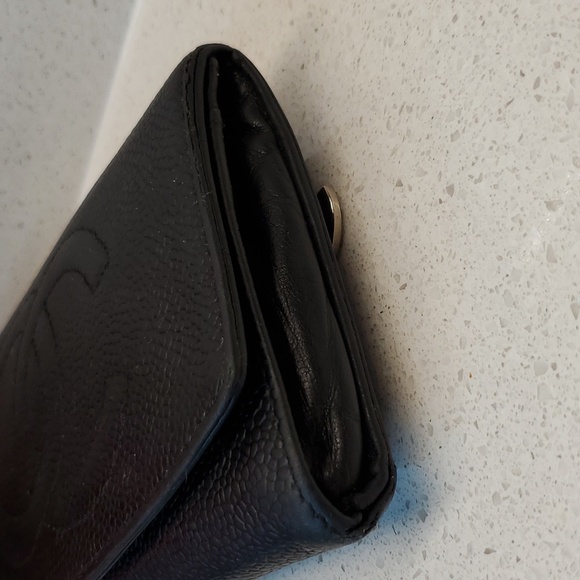 CHANEL Caviar leather wallet - Picture 4 of 13